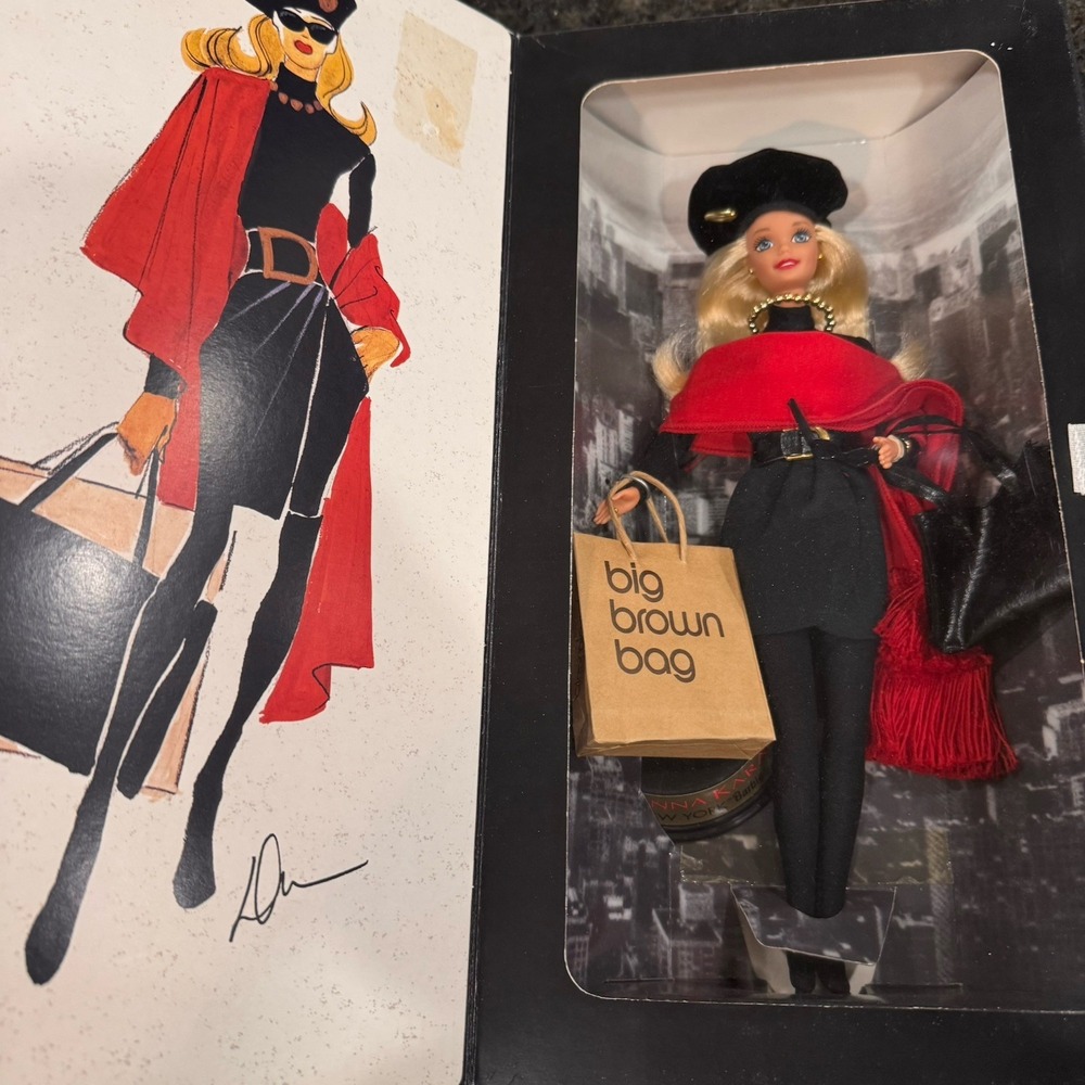 Barbie Donna Karan New York Bloomingdales Doll 1995 Mattel 14545 Box Non Mint